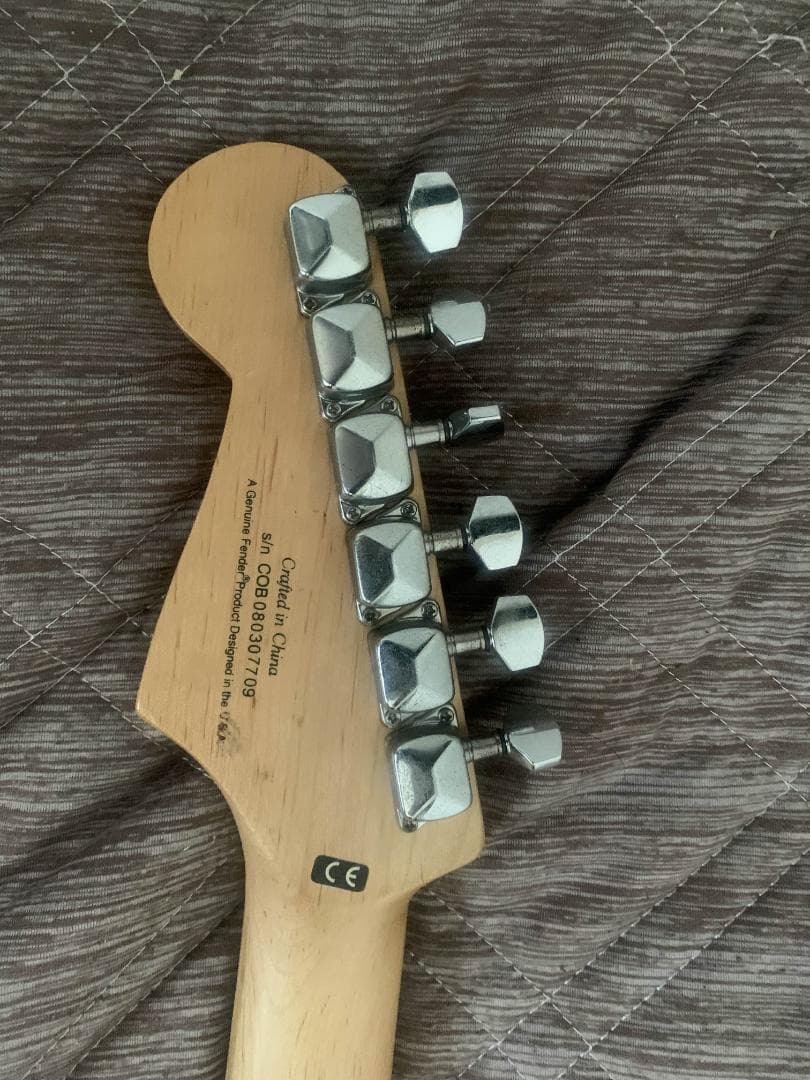 Squier ストラトキャスター ブラック　初心者用ギター