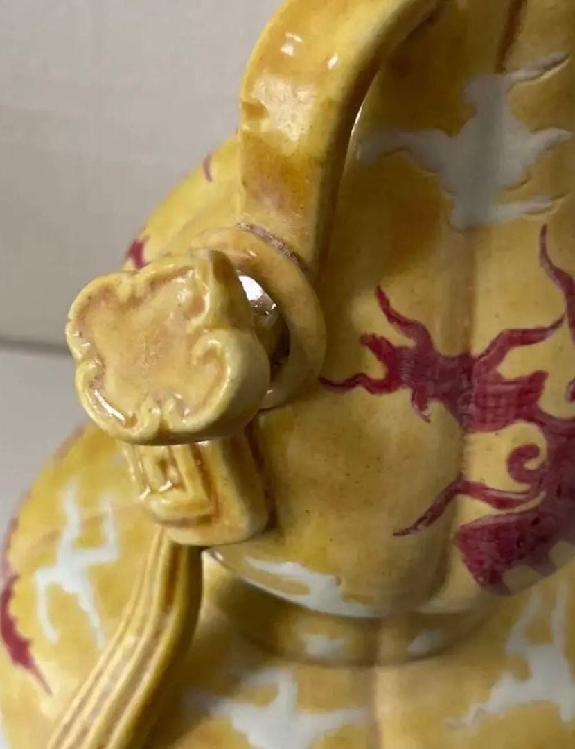 中国 骨董品 【大明成化年製 】黄交趾 龍鳳文 吉祥如意耳 壺