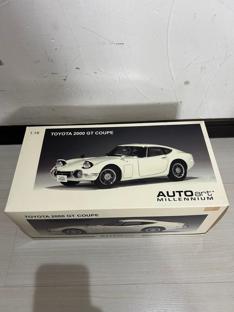 【美品】オートアート トヨタ 2000 GT COUPE