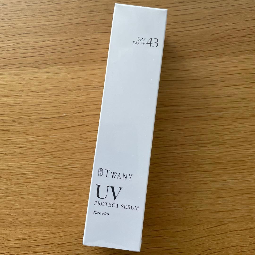 トワニー　センチュリー　ザ・ファンデーション　15g オークルB サンプル付