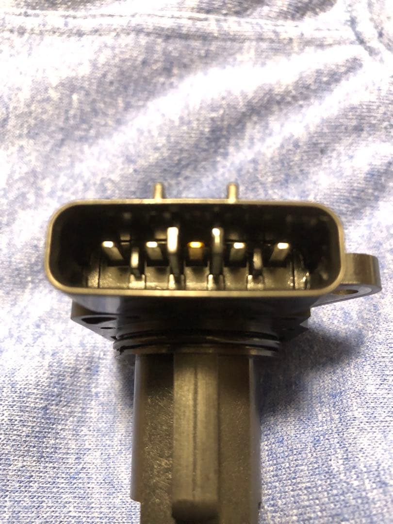 p*o様 トヨタ純正部品エアフロセンサー　22204-22010