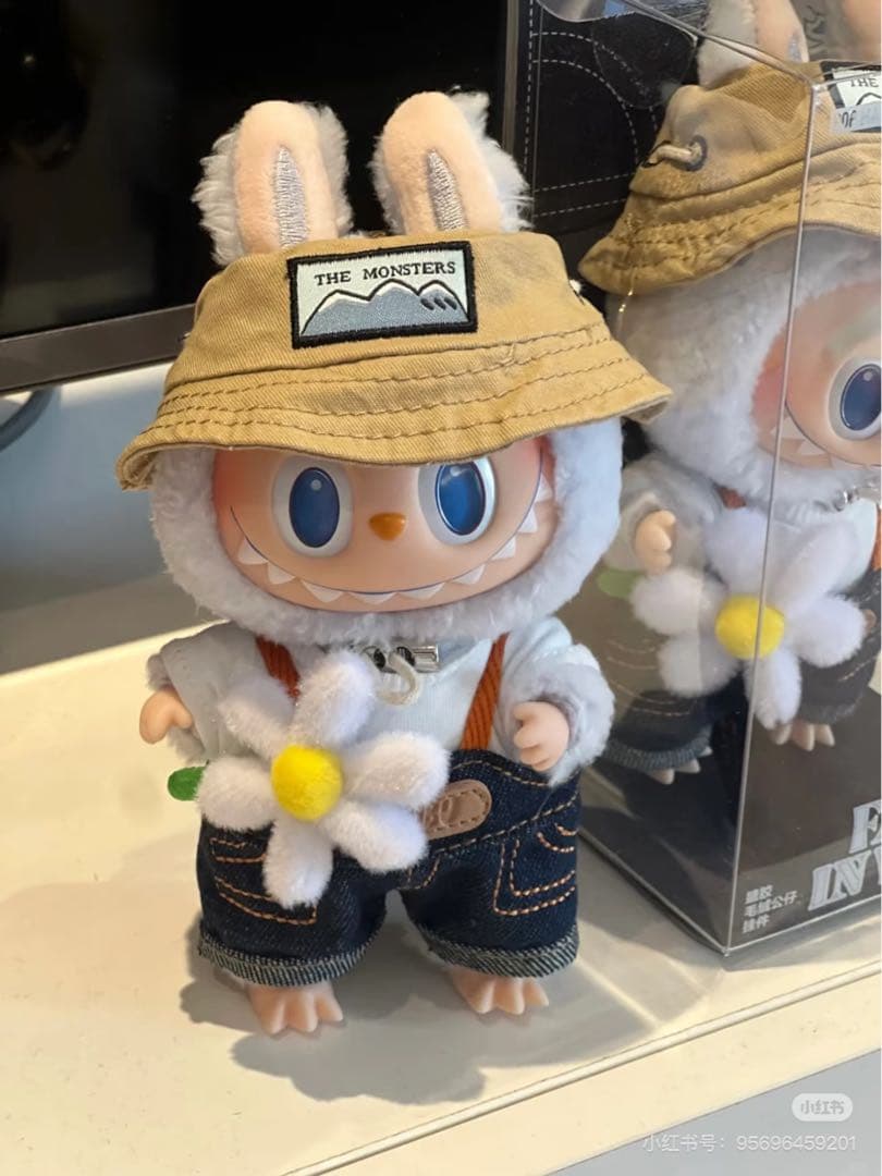 POP MART FALL IN WILD フィギュア