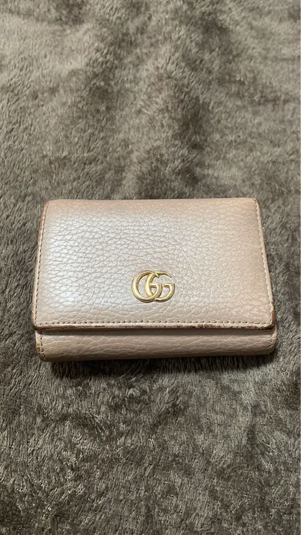 Gucci GGマーモント　ベージュ レザー三つ折り財布