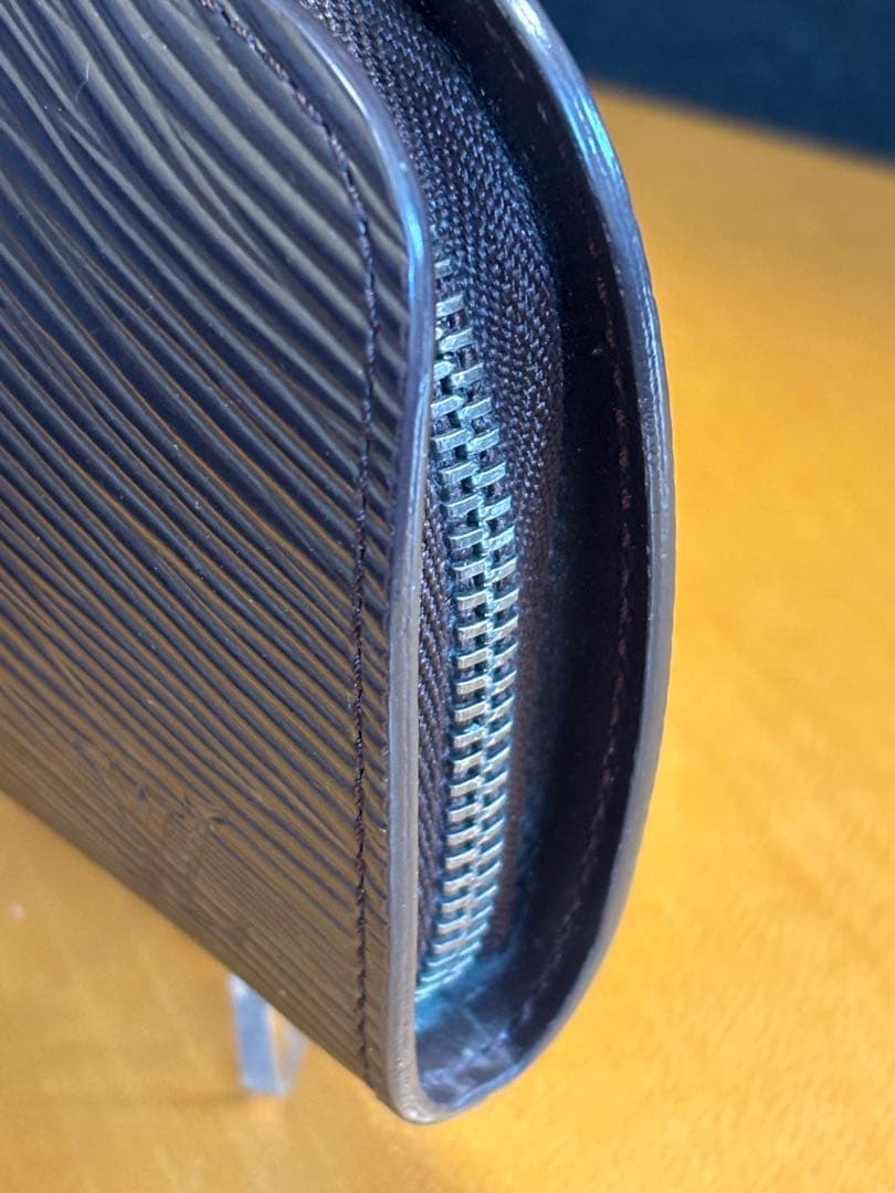 LVルイ・ヴィトン エピ ケース