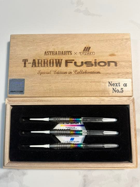 ダーツ TIGA T-ARROW Fusion Next α