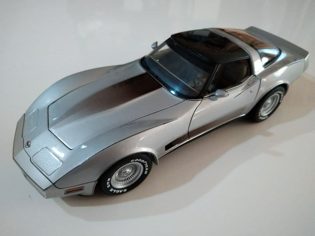 車　ＡＵＴＯ・Ａｒｔ　ダイキャストミニカー　コルベット　スティングレーカブリオレ