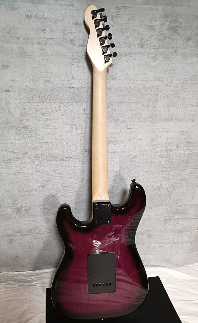 Selderストラトタイプエレキギター、パープルカラー美品！音出し確認済み品！