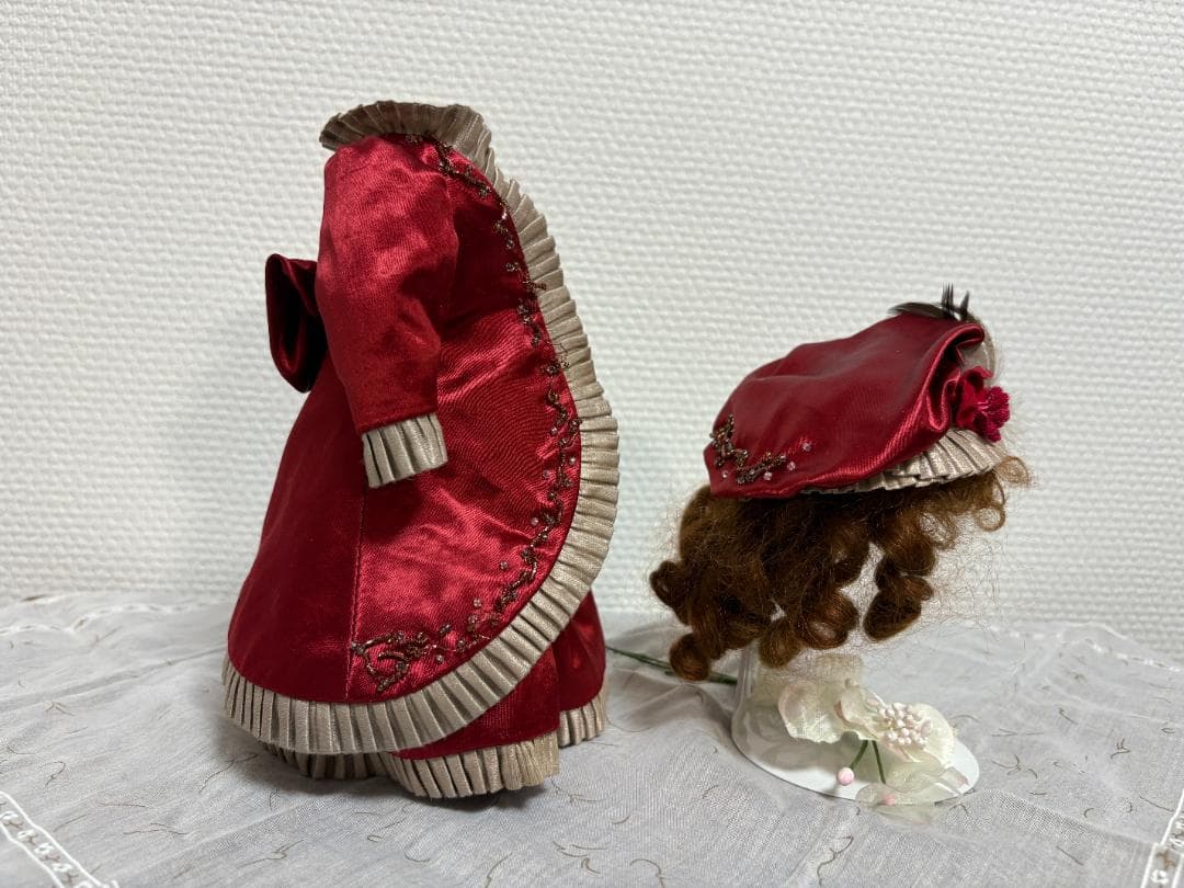 ✴︎ちょっと休憩中✴︎ビスクドール用♡ドレス(深紅)セット