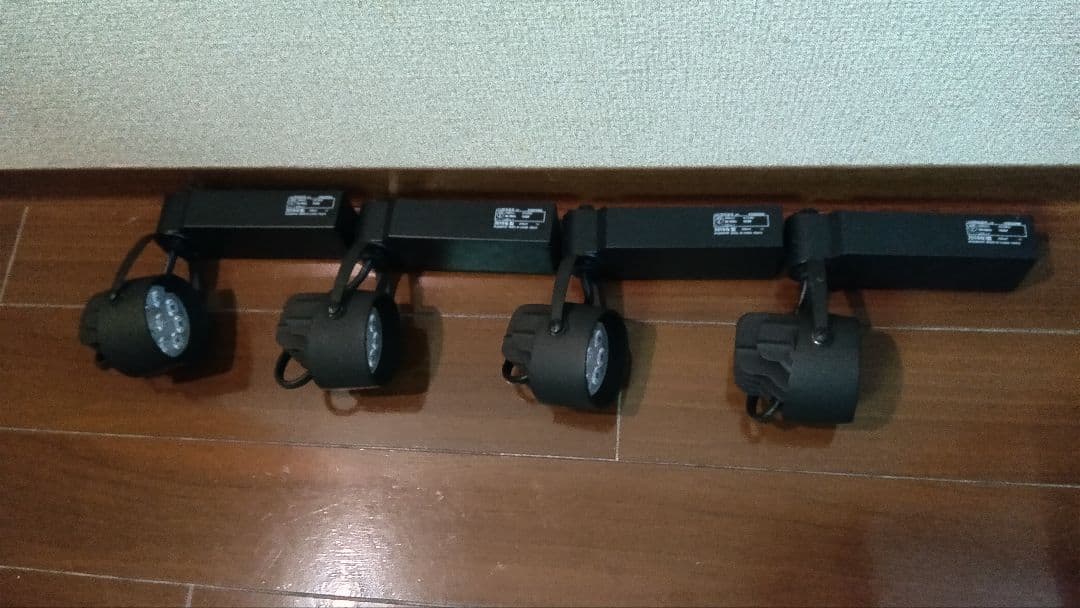 遠藤照明　店舗向け　LEDZ ERS6204B 4灯セット