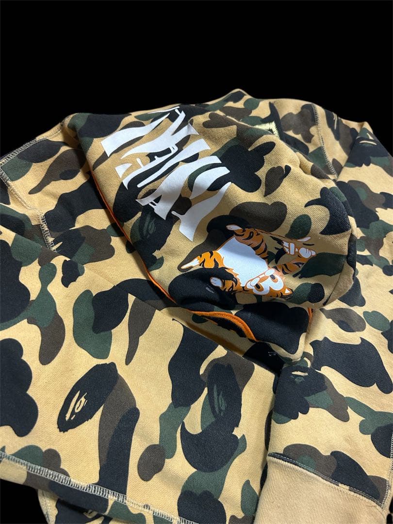 ［希少］［年末セール］APEシャークパーカータイガー　Eric b jr着用