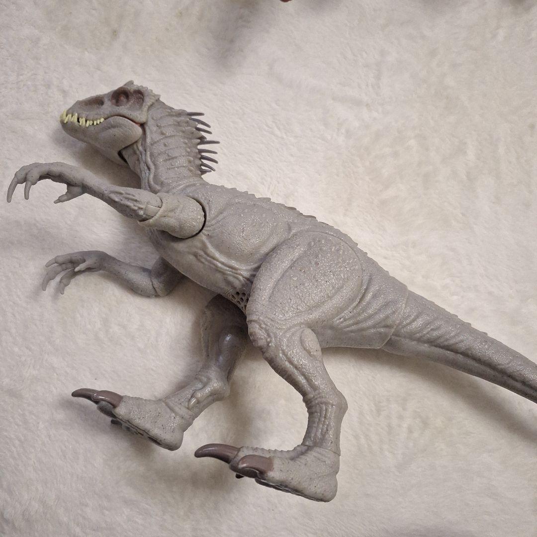 マテル ジュラシックワールド