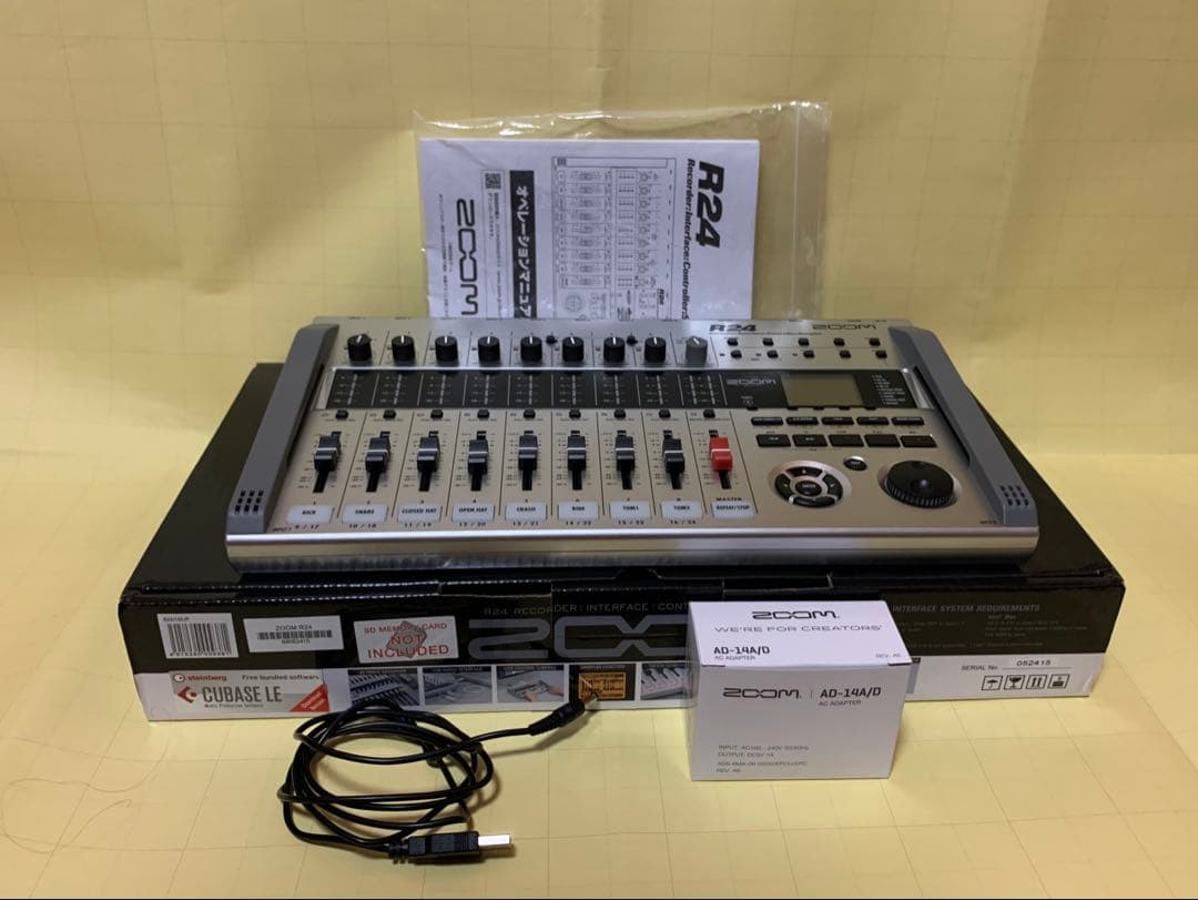 ZOOM R24 マルチトラックレコーダー