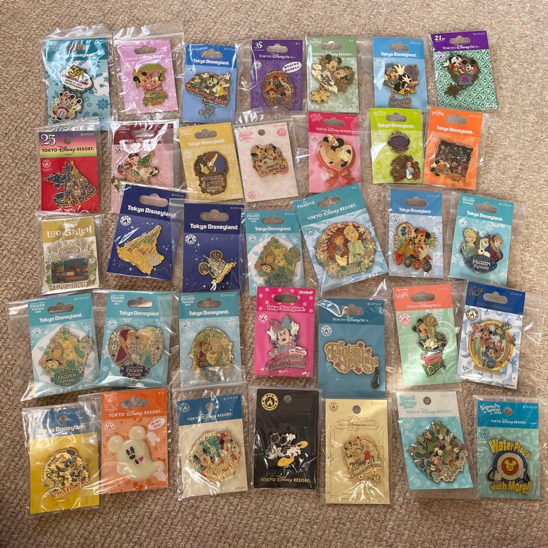 ディズニーピンバッジ 305個 まとめ売り