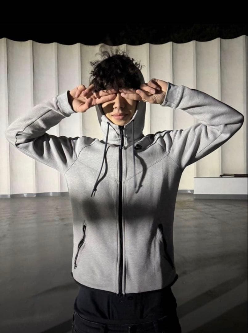 NIKE テックフリース　サイズsグレー　fuckthisindustry