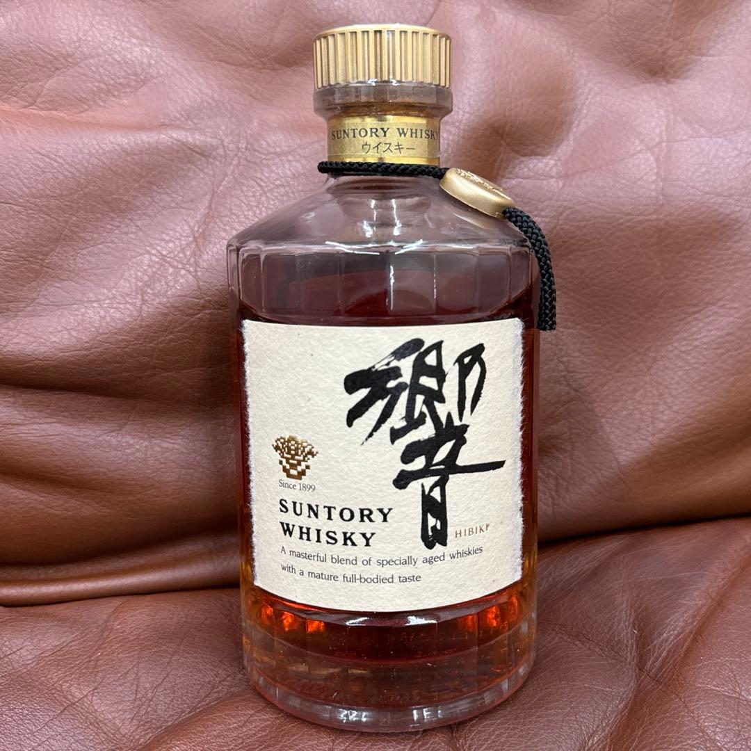 SUNTORY 響　金キャップ　裏ゴールドラベル　700ml 古酒　17年？