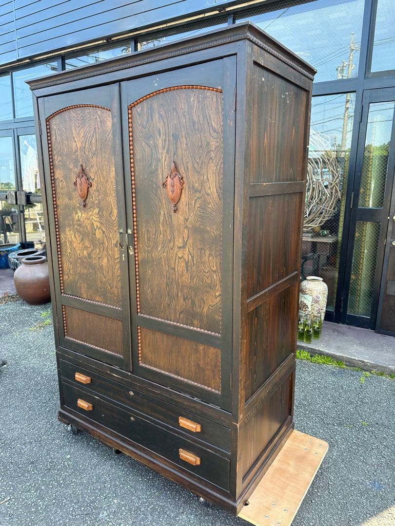 瞬間的値下げ❗️アンティーククローゼット箪笥洗浄済み！100年以上前！