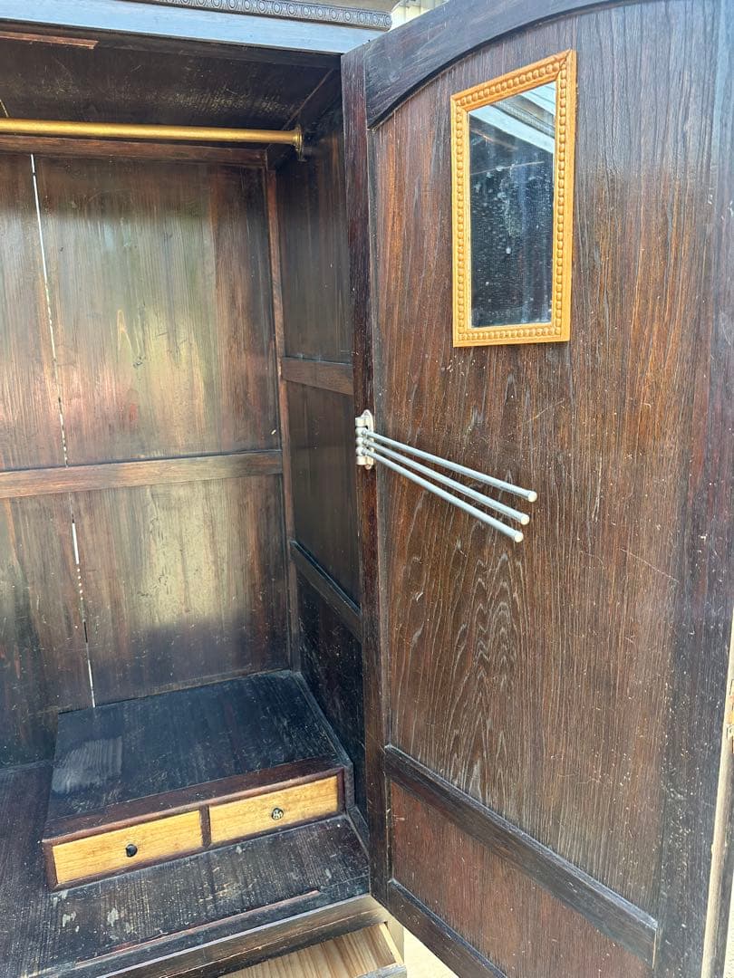 瞬間的値下げ❗️アンティーククローゼット箪笥洗浄済み！100年以上前！