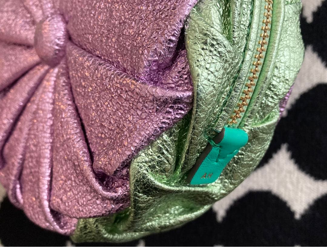 アニヤハインドマーチ メタリック パステルバッグ クラッチ