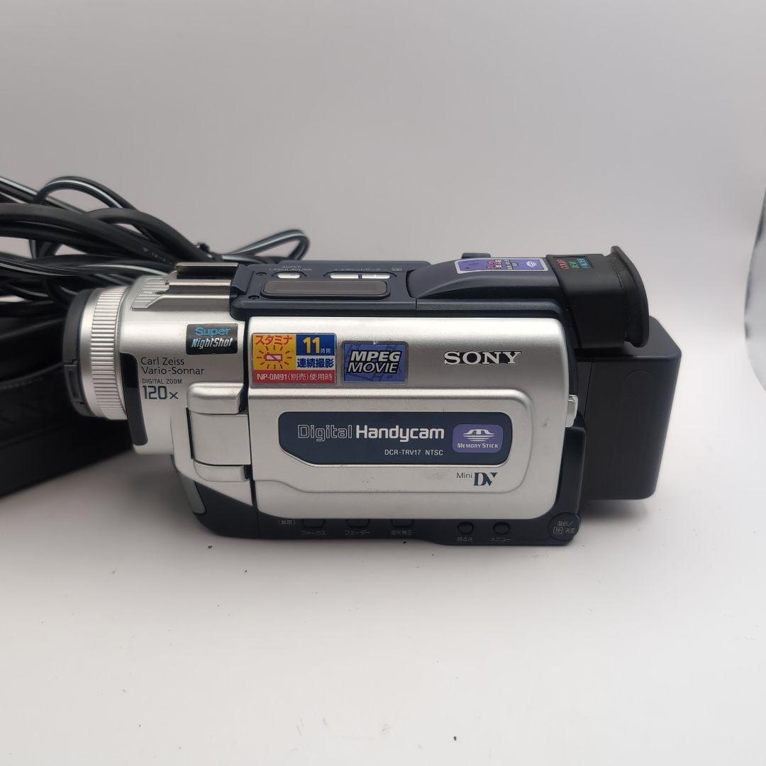 外観美品 miniDVのダビングに SONY ビデオカメラ DCR-TRV17