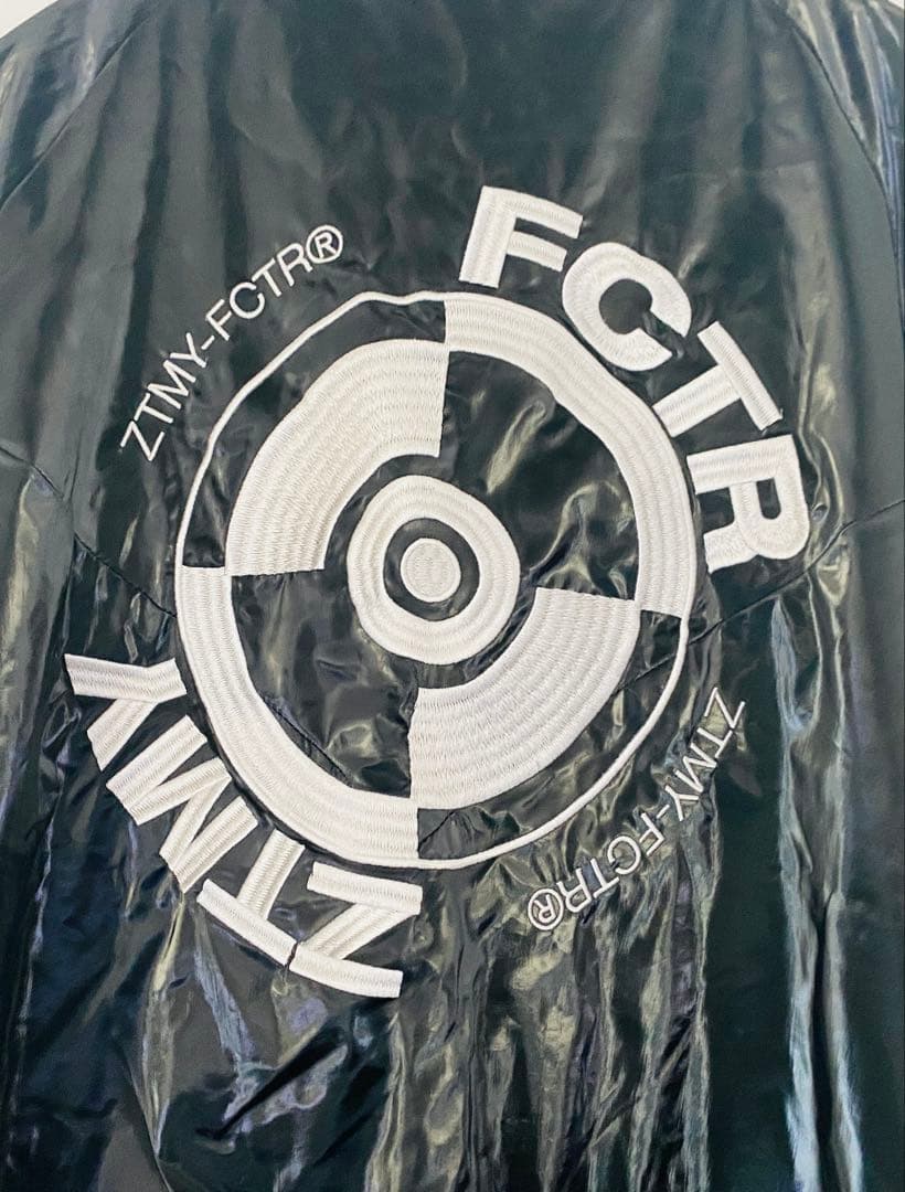 ずっと真夜中でいいのに。　FCTR Glossy Black Jacket