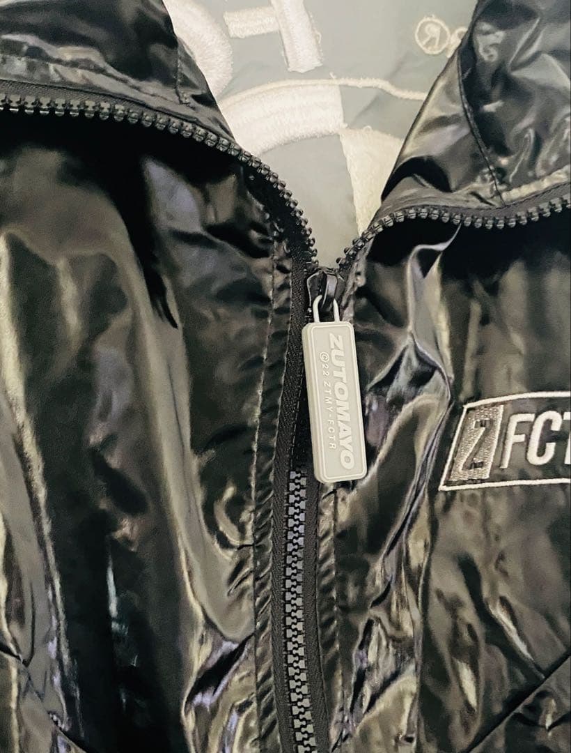 ずっと真夜中でいいのに。　FCTR Glossy Black Jacket