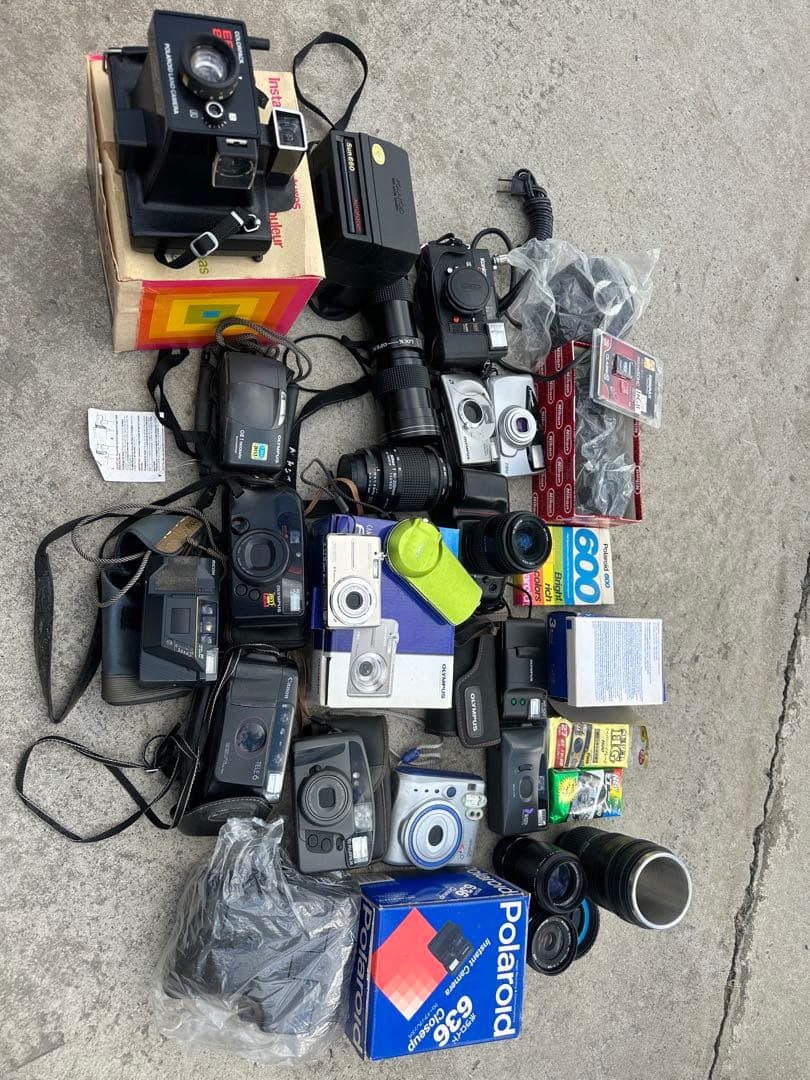 コンパクトデジタルカメ大山