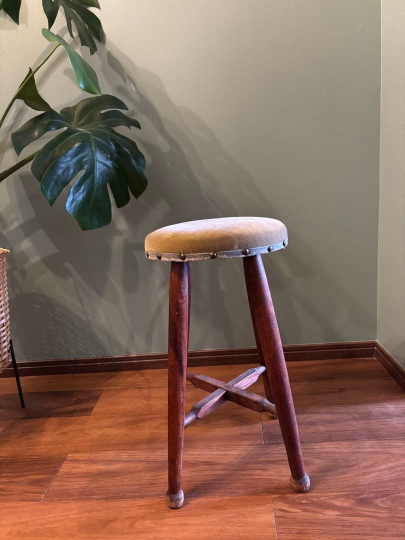 お値下げ　アンティーク　スツール　木の椅子　actus