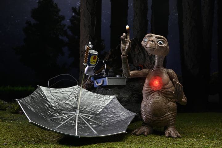 E.T. イーティー/ E.T. LED チェスト 40th アニバーサリー