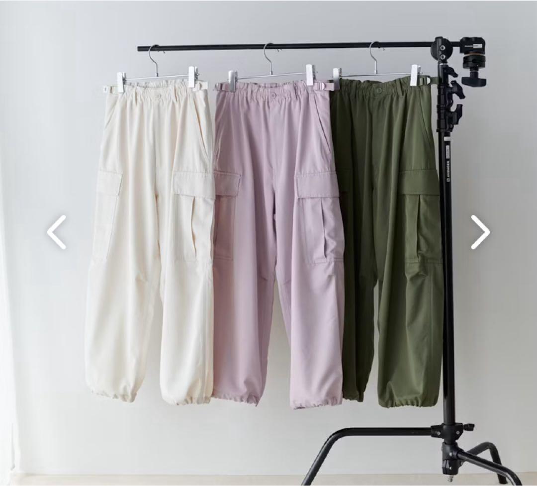 ホワイト カーゴパンツ リラックスフィット