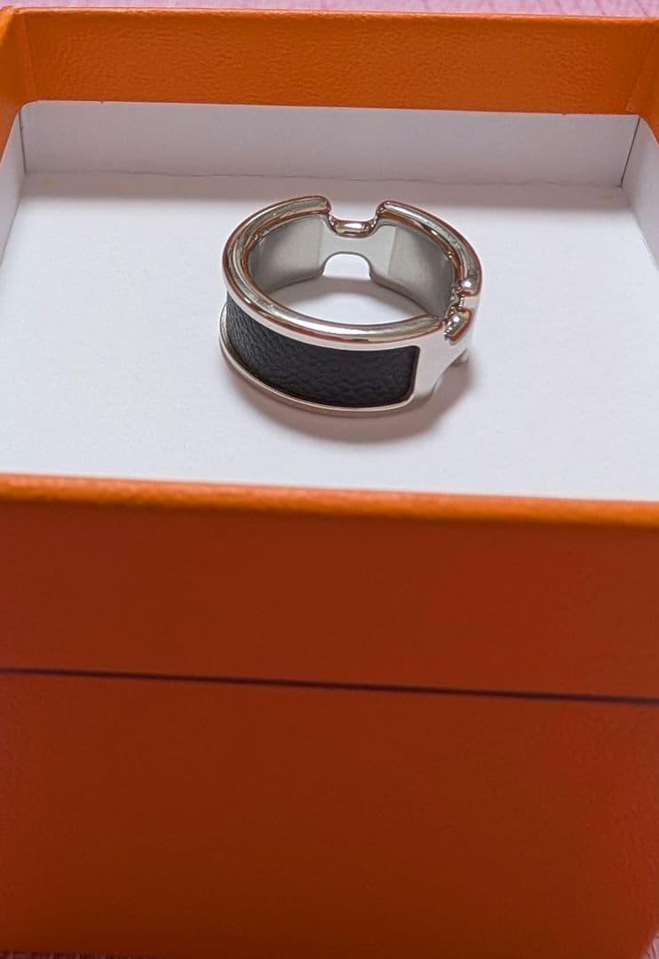 はなはな様【HERMES】リング《オランプ》黒×シルバー PM/M(13号相当)