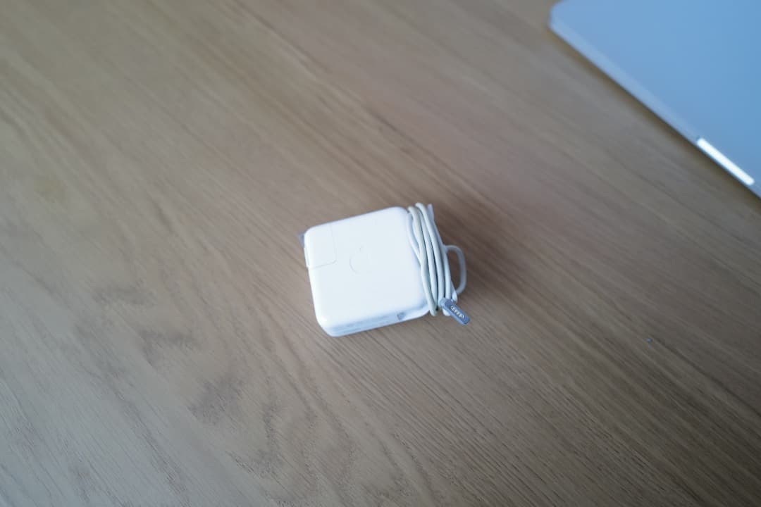 Apple MacBook 15インチ シルバー Mid 2015