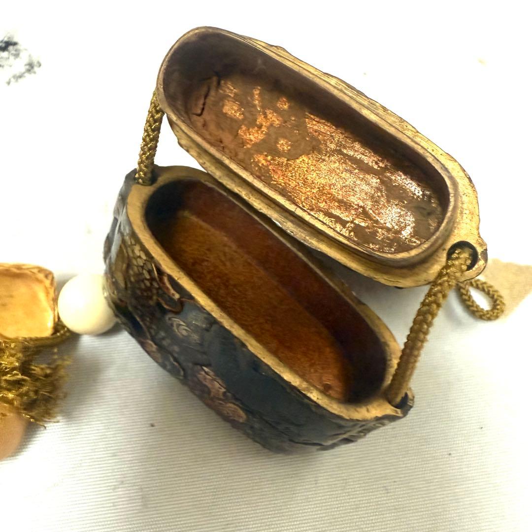 時代物　雲龍高蒔絵印籠　根付　かえる