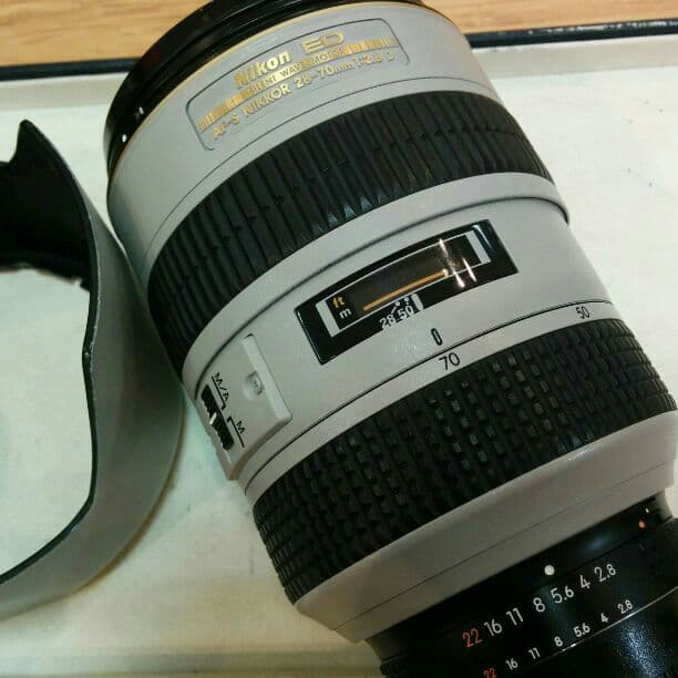 希少 ライトグレー Nikon AF-S 28-70mm F2.8 D ED