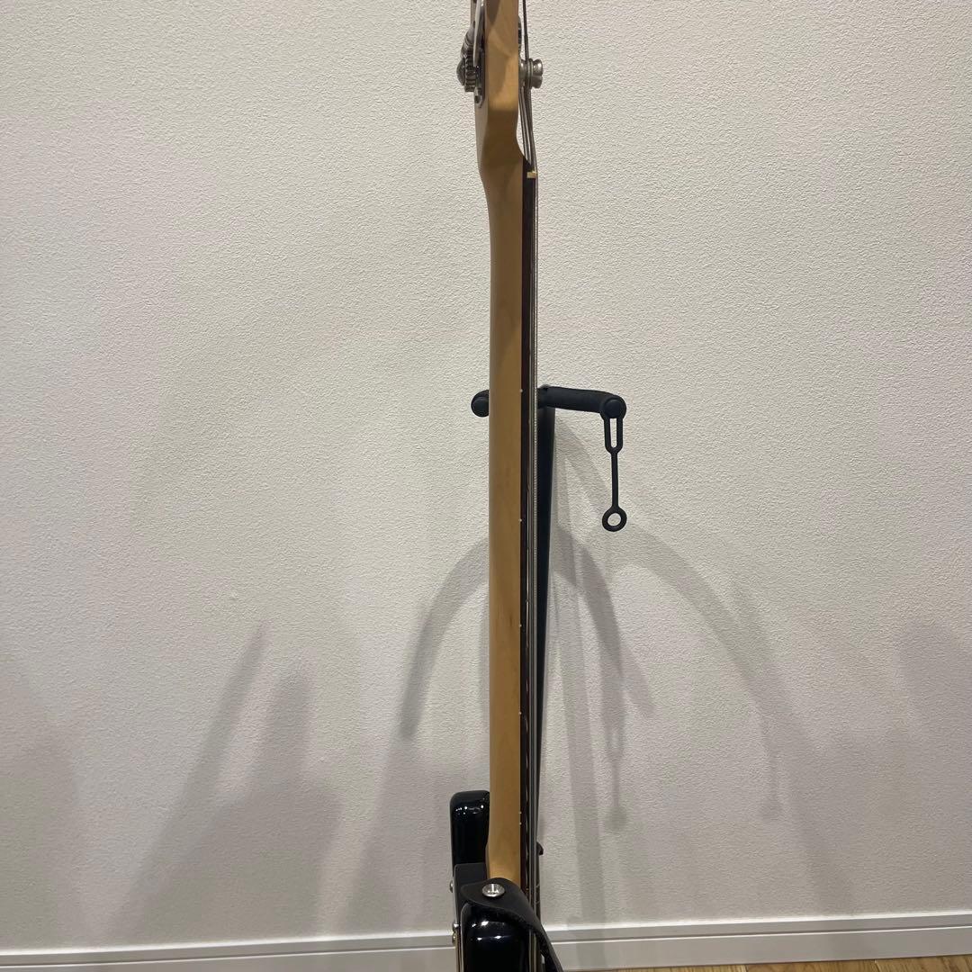 Squier プレシジョンベース　　ブラック　ケース付き