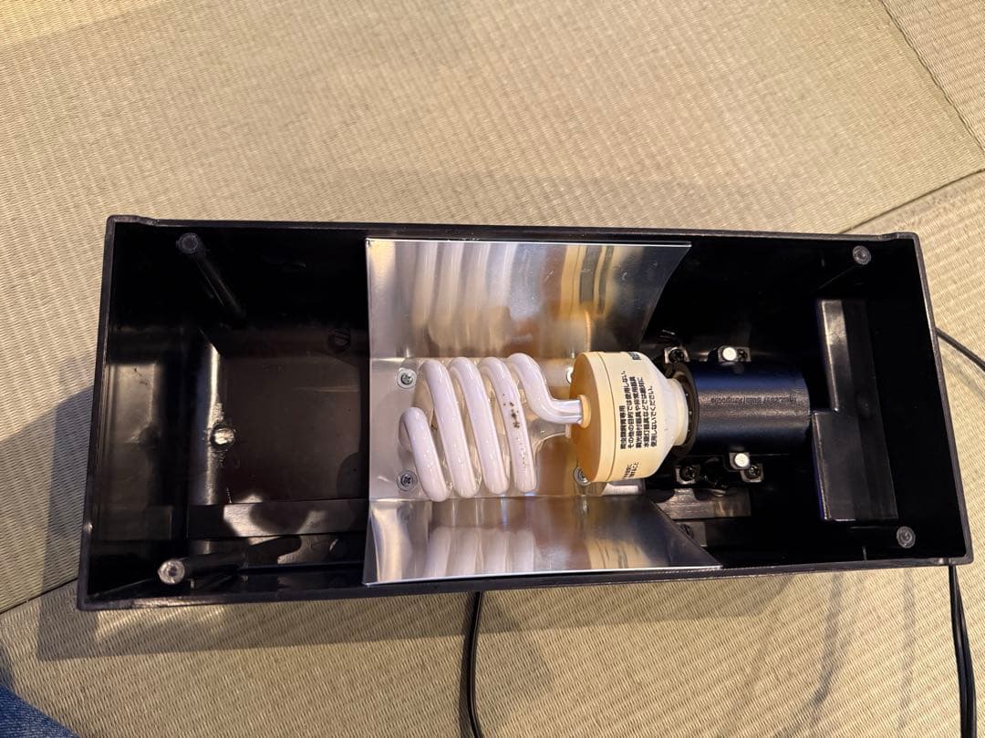 ガラス製 爬虫類飼育用ケージ 30cm ランプ　保温シートフル装備付き