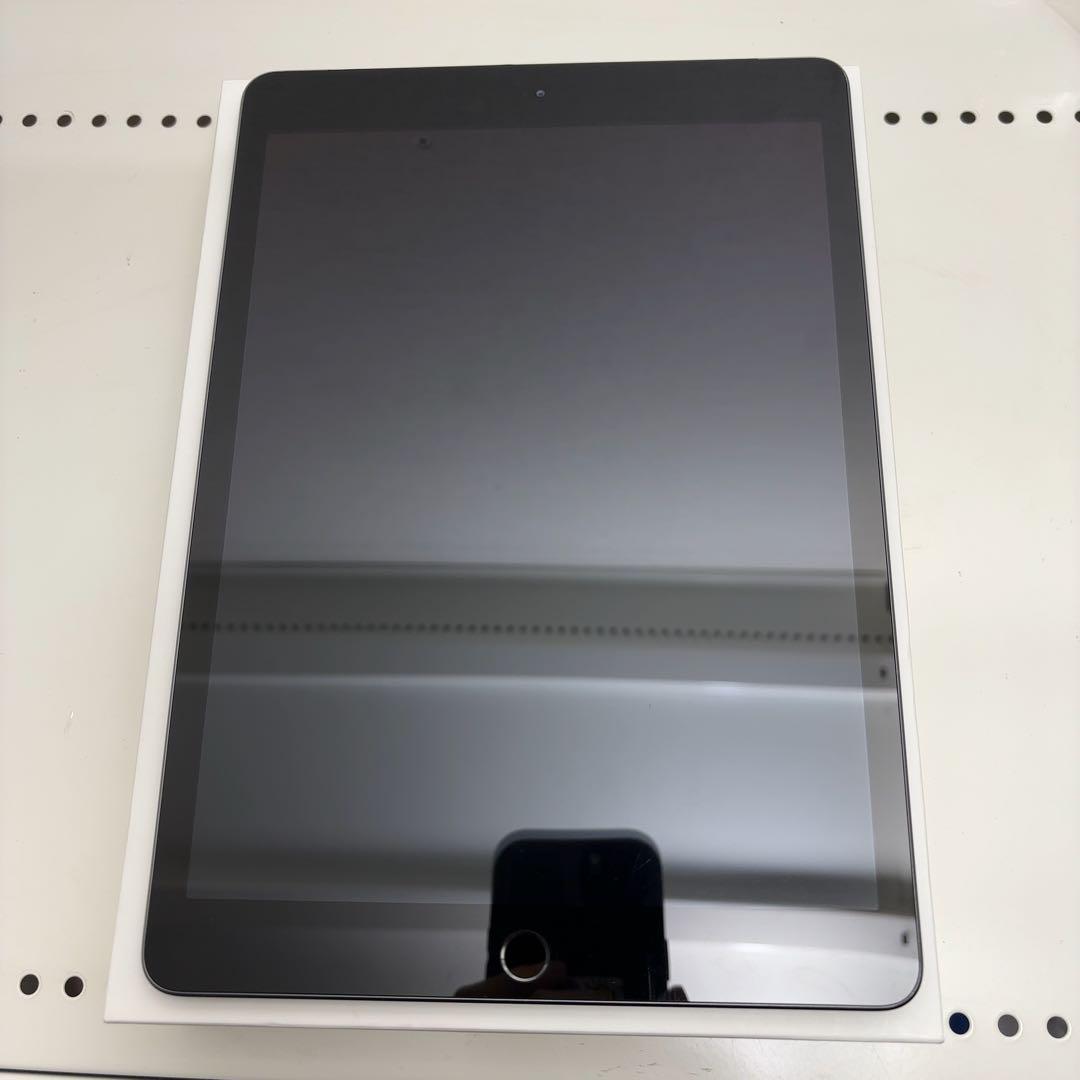 早い者勝ち　バッテリー良好　iPad 第8世代　32GB