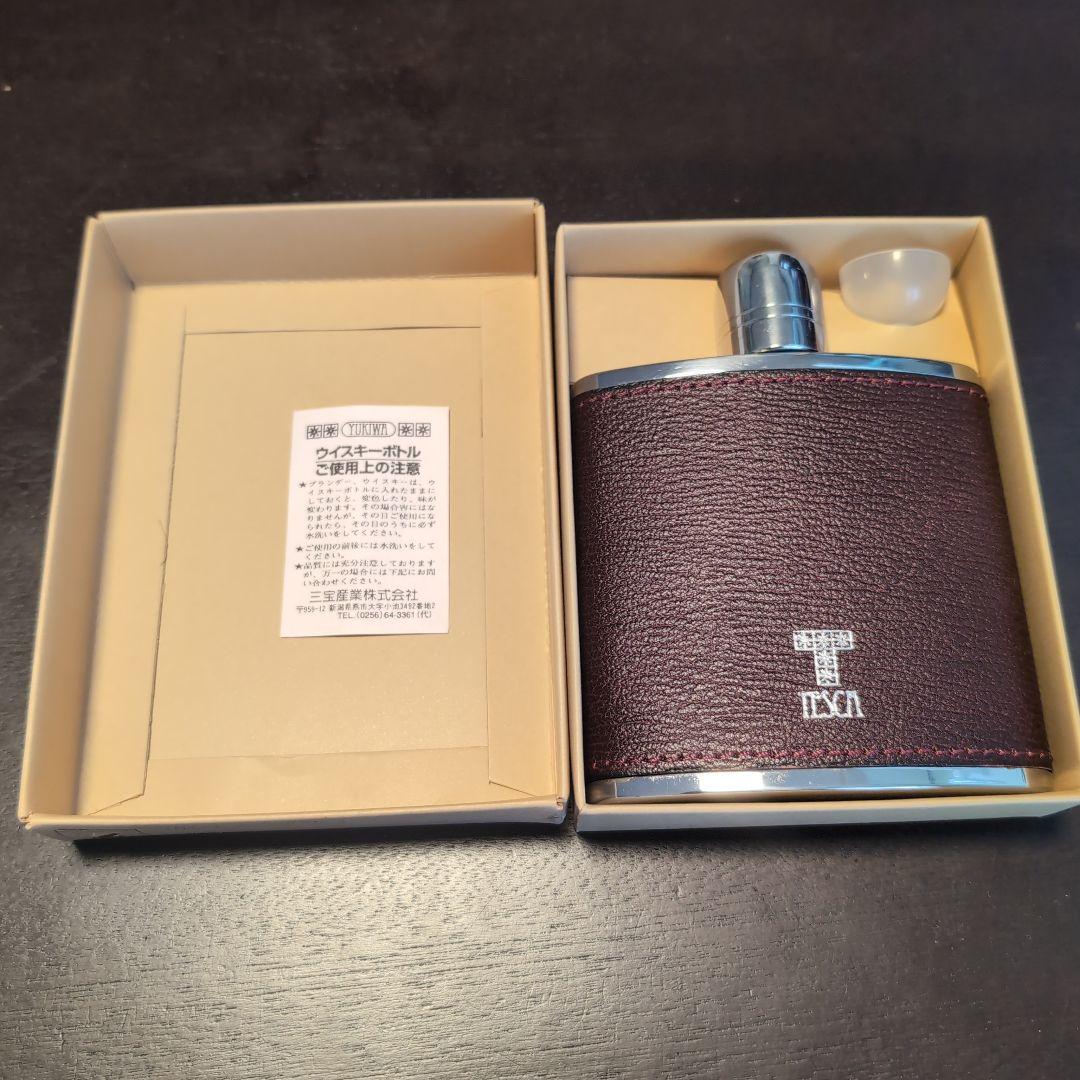 エレガントなウイスキーボトル