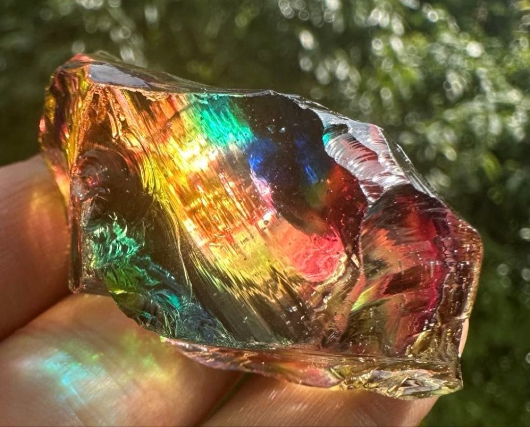 一点物レインボーアンダラクリスタル　西ジャワ島　マルチカラー　ヒーリング