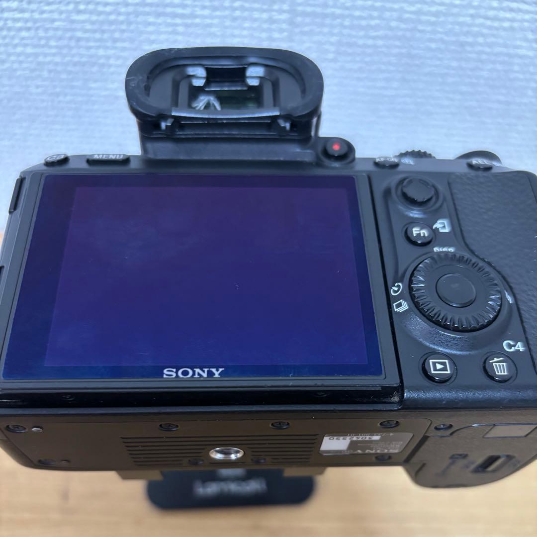 【~9/15限定値下】 α7iii 本体 23741回 レンズ16-70mm