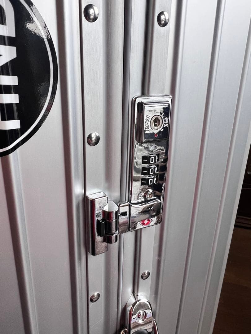 シルバーキャリーケース アルミ製 4輪　Lサイズ