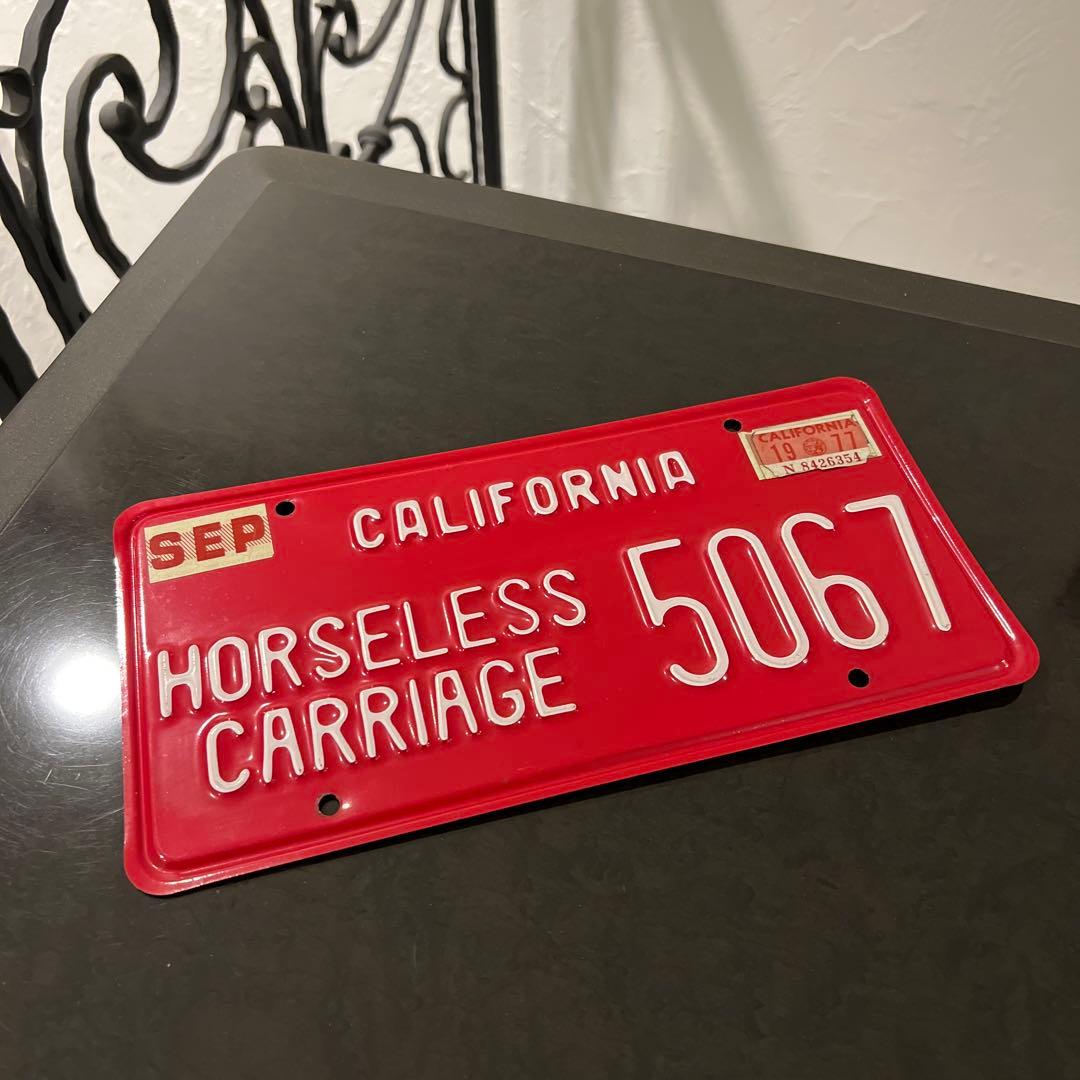 【激レア】ライセンスプレート【赤】カリフォルニアHORSELESS