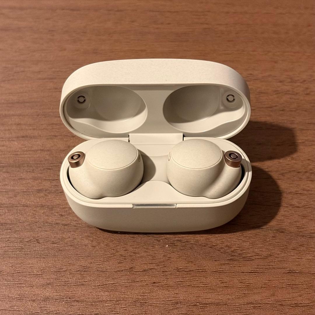 SONY WF-1000XM4 プラチナシルバー 中古