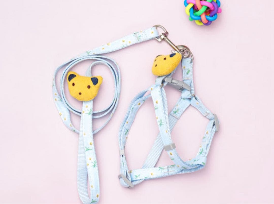 ☆新品☆ 犬用 くまちゃん付き ハーネスセット 花柄 ライトブルー