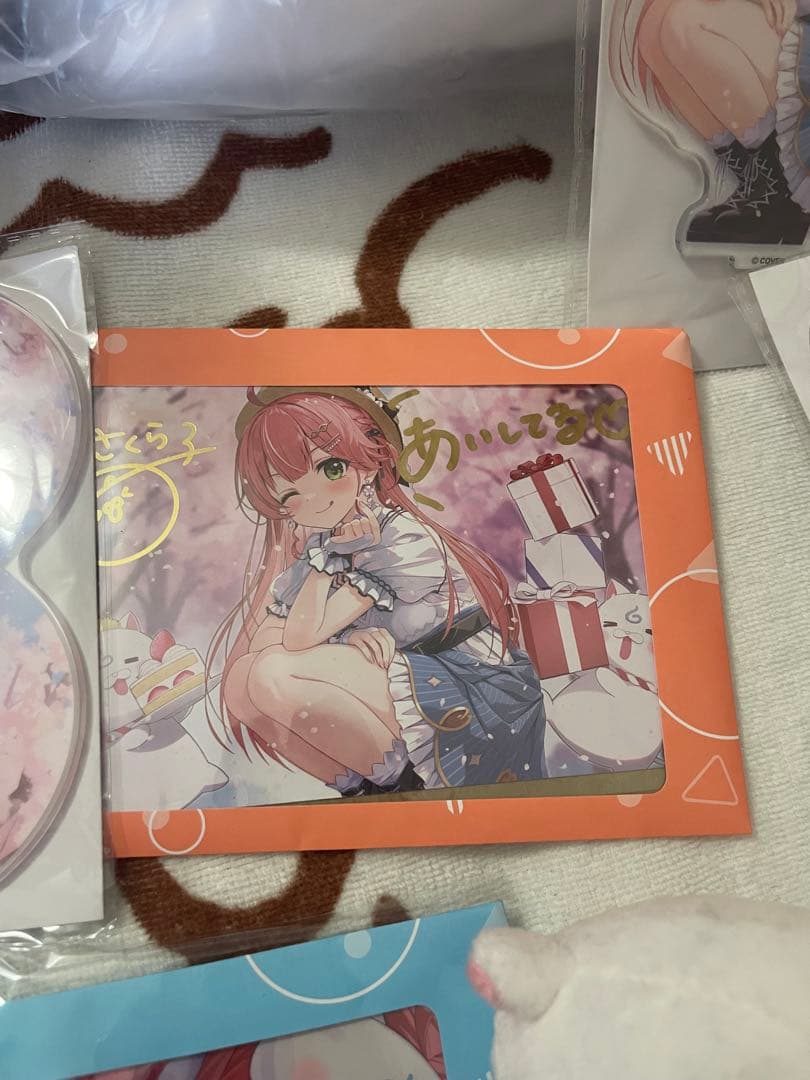 さくらみこ　色々なグッズだにぇ