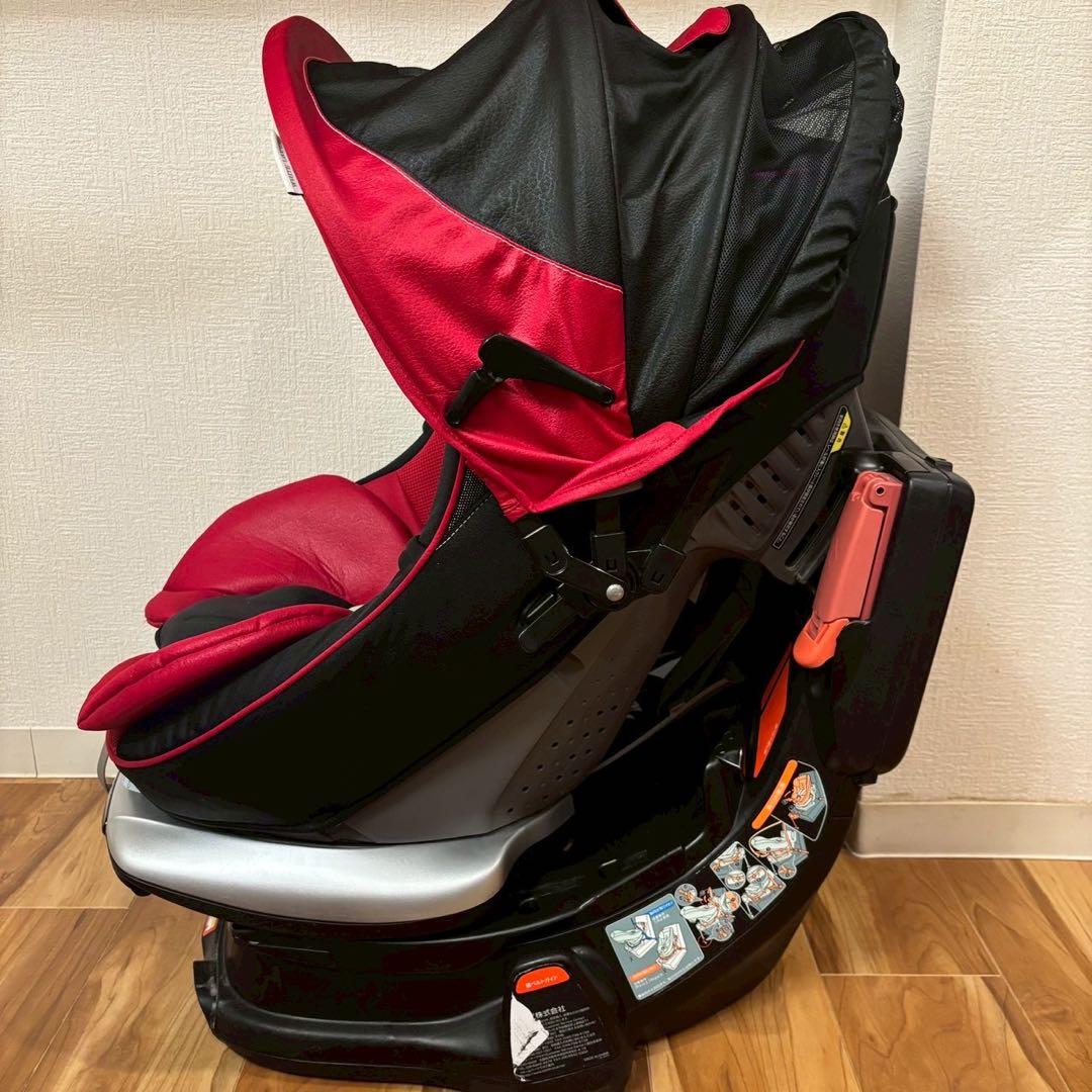 【美品】コンビ チャイルドシート ラクティアターン ラグジュア