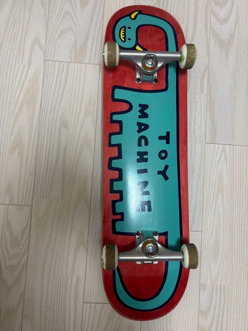 TOY MACHINE スケートボード　8インチ