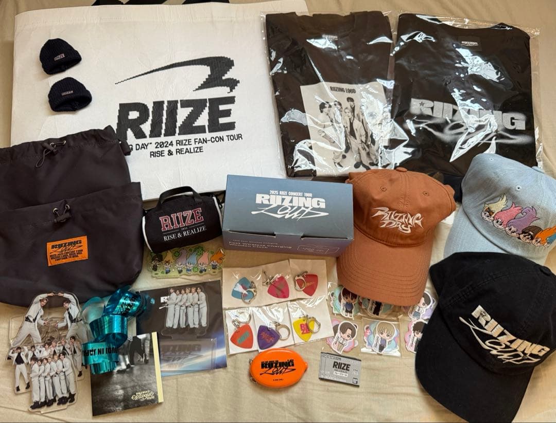 RIIZE まとめ売り　Tシャツ キャップ　クロスバック