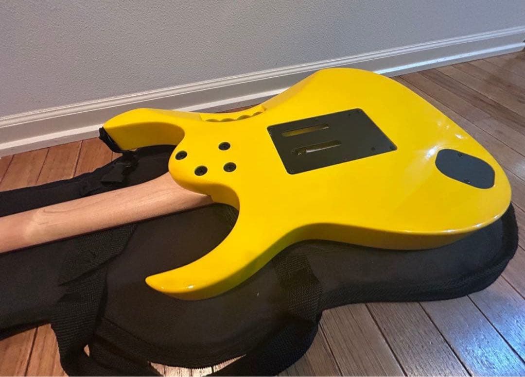 【限定♪】 Ibanez JEM Junior Special Yellow