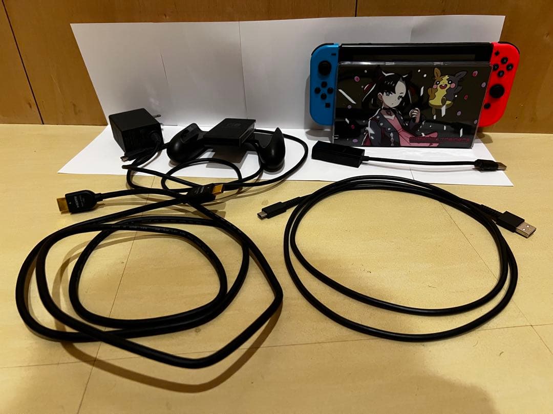 Nintendo Switch 本体 赤/青 Joy-Con 付属品付き