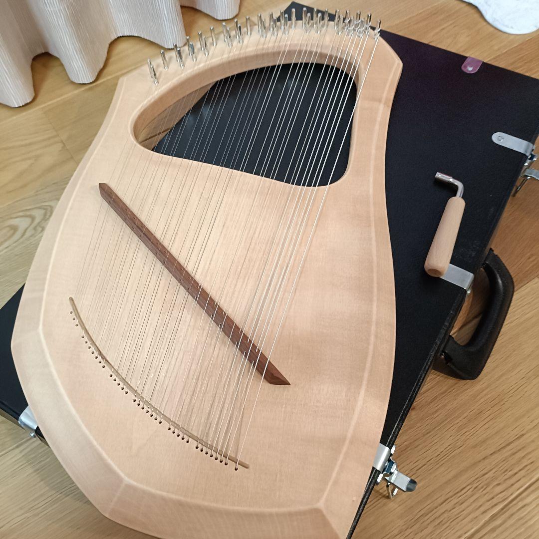 【ほぼ未使用】アウリス 35弦 ライアー　ライヤー　ハープ 竪琴　弦楽器